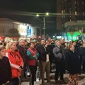 Protest u Užicu: Građani pružili podršku aktivisti čiju je radnju zatvorila poreska inspekcija