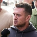 Britanski desničar Tomi Robinson oslobođen optužbi, sudija ukazao na zloupotrebu ovlašćenja policije