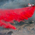 Evakuacije zbog šumskog požara u južnoj Kaliforniji, vatrogasne ekipe rade na obuzdavanju vatre