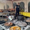 (Video) Evo koliko treba da izdvojite za pečenje na Poljoprivrednom sajmu: Kupus, jagnjetina i prasetina najtraženiji
