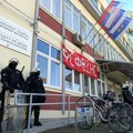 Zbog masovnog uzdržavanja od glasanja na DIF-u dva profesora ostala bez posla, Slobodan univerzitet traži hitno preispitivanje…
