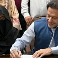 Bivši pakistanski premijer i supruga osuđeni na sedam godina zatvora zbog ilegalnog braka