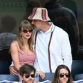 Zašto smo opsednuti idejom da se Taylor Swift uda?