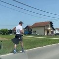 Vojnik Mirko pešači 400 km do Ostroga za bolesnu decu: "Na stopalima žuljevi, ali u srcu molitva"