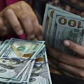 Zašto je dolar rekordno nisko ove godine