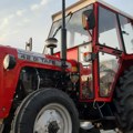 Apel vozačima traktora, ovih propisa se morate pridržavati u saobraćaju