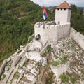 Srednjovekovna tvrđava - turistička atrakcija Rusi i Kinezi oduševljeni ovim mestom u Srbiji, posetilo je više od 10.000…