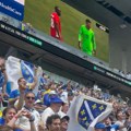 "Poljem se širi miris ljiljana" Nestvarne scene usred Amerike: 20.000 navijača na stadionu peva legendarni hit Halida Bešlića…