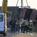 Tragedija u Mađarskoj: prevrnuo se turistički autobus, ima žrtava