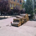 Telefonske prevare u Vranju ne prestaju: Ženi tražili novac za operaciju ćerke, ona im sa terase bacila pare i nakit