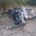 Prve slike horora kod Šapca: Vatrogasci sekli auto da izvuku telo mladića (25), ostala samo hrpa lima