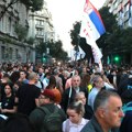 Архив јавних скупова: Колико људи је са студентима било испред РИК?