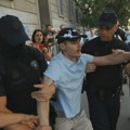 Žestok odgovor na građansku neposlušnost - policajci sa fantomkama razbijali blokade širom Beograda