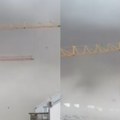 (Video) Olujni vetar srušio kran na Novom Beogradu: Zastrašujući prizor usred nevremena: Nebo kao da je pao mrak, od prašinske…