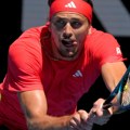Zverev nije dozvolio iznenađenje, mučio se protiv Novakovog "dželata", pa veoma lako slavio!