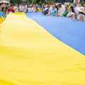 Praznik Cetinje u bojama Ukrajine: Razvijena plavo-žuta zastava dugačka 34 metra