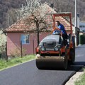 Radovi na asfaltiranju ulica u Sevojnu