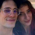 Ovo je prelepa devojka frontmena "Lavine": Nakon prolaska u finale Evrovizije poslala mu snažnu poruku