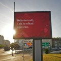 "Neko te čeka. Ti to još ne znaš": Kome su namenjene misteriozne poruke na bilbordima u Beogradu?
