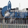 Svaka četvrta kompanija u Rusiji priprema se za otpuštanje zaposlenih: Gasprom prepolovljuje broj radnika
