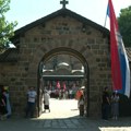 "Hiljade Srba žele da vide svoje izgubljene gradove": Hoće li novi zakon na KiM otežati organizovane posete svetinjama