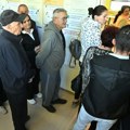 (Foto) Opšti izbori u BiH: Tehnički problemi na biračkim mestima, do 15 sati glasalo 26,88 odsto birača