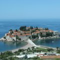 Četvrta pusta sezona Svetog Stefana: Simbol crnogorskog turizma i dalje zakatančen