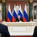 Putin predlaže direktne razgovore s Ukrajinom, ignorišući pozive na prekid vatre