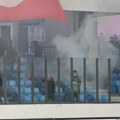 Kasni finale Kupa Srbije u Loznici zbog sukoba navijača Zvezde i policije: bačeni topovski udari