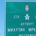 Na obilaznici oko Beograda osvanula tabla „Auto-put Milutin Mrkonjić“