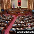 Albanija odobrila američki kredit za vojsku nakon burne rasprave u Skupštini