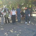 Građani oterali aktiviste SNS u Leskovcu