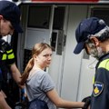Greta Tunberg se vratila na protest u Hagu, policija ju je drugi put uhapsila
