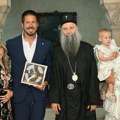 Patrijarh Porfirije primio Nikolu Rokvića: Pevač došao po blagoslov posle hodočašća sa suprugom i ćerkom: "Srećan sam…