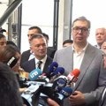 Uživo "Ići će na dva sata" Moćna mašina! Vučić na predstavljanju novog kineskog brzog voza Soko (video)