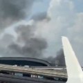 Drama na glavnom pariskom aerodromu Gust dim prekrio nebo, strahuje se da je postavljena bomba (video)