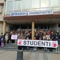 Studenti DUNP zahtevaju ulazak u zgradu univerziteta