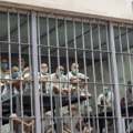 "Spremni smo da ih pošaljemo u Pariz": Manekeni na Nedelji mode u Francuskoj nosili odeću poput zatvorske u El Salvadoru…
