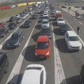 AMSS: Pojačan saobraćaj na auto-putu ka Nišu i na graničnim prelazima sa Severnom Makedonijom i Bugarskom