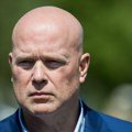 Američki ambasador u NATO: SAD pažljivo prate situaciju u Srbiji i RS