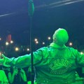 Stajling ga koštao 45.000 evra! Suze u publici: Boban Rajović deo koncerta u Ljubljani posvetio Halidu Bešliću