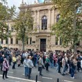 „В.д. директорка није добродошла“: Протест испред Ваљевске гимназије због увођења принудне управе