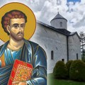 Sveti Luka uzeo ruku Jovana Krstitelja, pa ga obesili o drvo zbog vere: Njegove mošti od Turaka spasio naš vladar, godinama su…