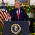 Tramp govorio naciji o svojim planovima i haosu koji je nasledio od Bajdena