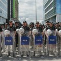 Turska policija upala u zgradu glavne opozicione stranke, suzavac i gumeni meci na pristalice