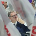(Video) Vučić pozvao Anu Brnabić dok je bila u Gorobilju, pa poručio okupljenima: "Mnogo vas volim, recite šta bi trebalo da…
