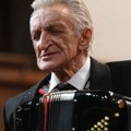 Mirko Kodić prvi put svirao harmoniku od smrti sina: Nije rekao ni reč, voditelju je najavio važnu stvar