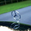 Mercedesova dobit blago pala, ali dionice uzletjele zbog rasta dividende