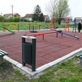 Ograđen Kutak za mališane: Deca sigurnija tokom igre na igralištu u Ulici Sutjeska u naselju Krnjača