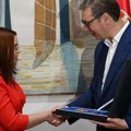 Vučić dodelio Orden čuvenoj ambasadorki Nikaragve: Ona je imala najbolji govor tokom rasprave o rezoluciki o Srebrenici!